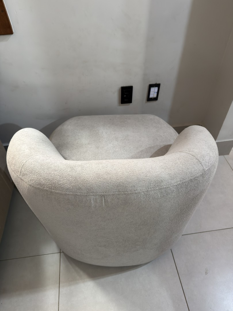 Poltrona Moon na nossa sala — foto real.